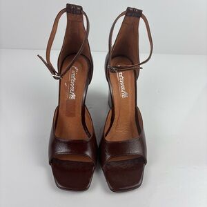L’intervalle - Brown Leather Ankle Strap Sandals
